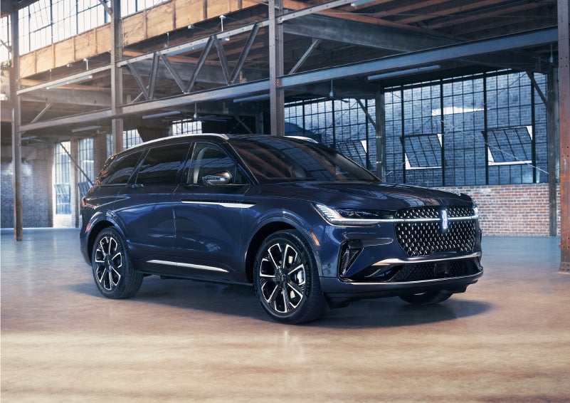 A 2024 Lincoln Nautilus® SUV is parked in an industrial space. | Fair Oaks Lincoln in Naperville IL