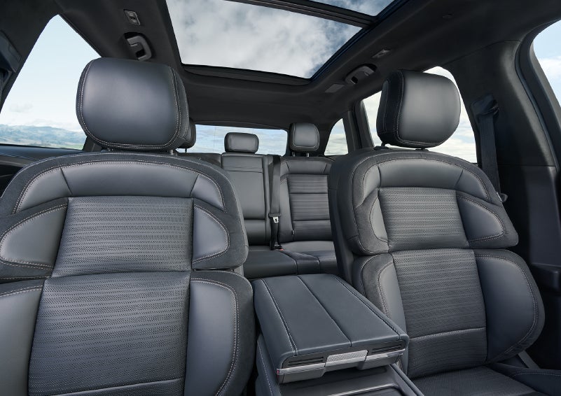 The spacious second row and available panoramic Vista Roof® is shown. | Fair Oaks Lincoln in Naperville IL